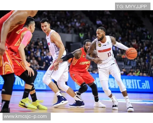 马尚布鲁克斯的篮球之路：从新秀到联盟明星的奋斗历程与成就分析